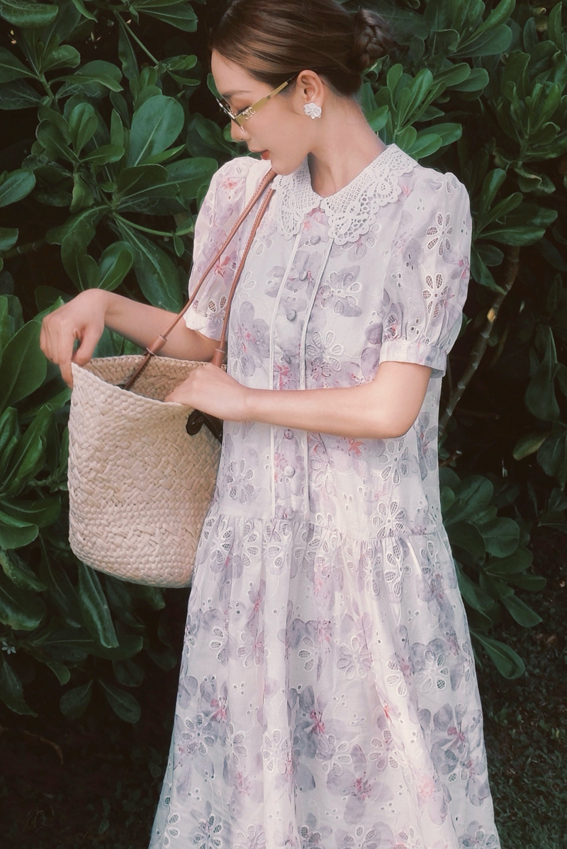 DRESSES / SETS